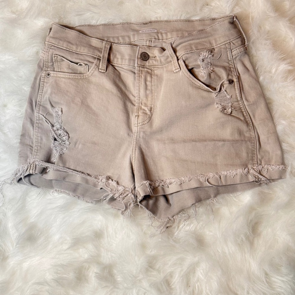 Old Navy Size 4 Beige/Tan Distressed/Fray Mid Rise Boyfriend Denim Short Shorts